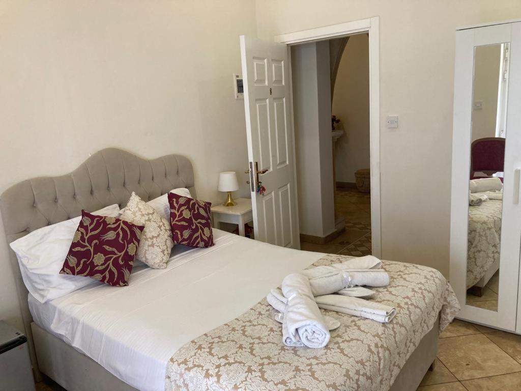 Lord'S Residence Boutique Hotel Kyrenia  Luaran gambar
